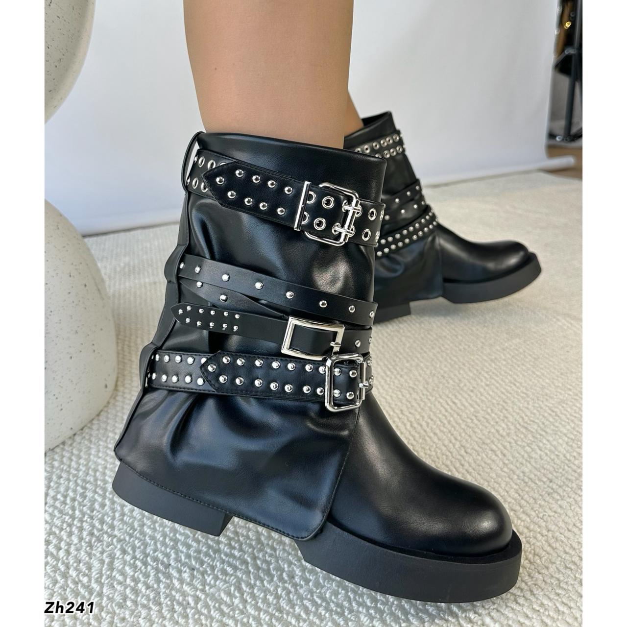 Botin negro doblez detalle correas apliques plateado suela 5cm HX3096-B9431